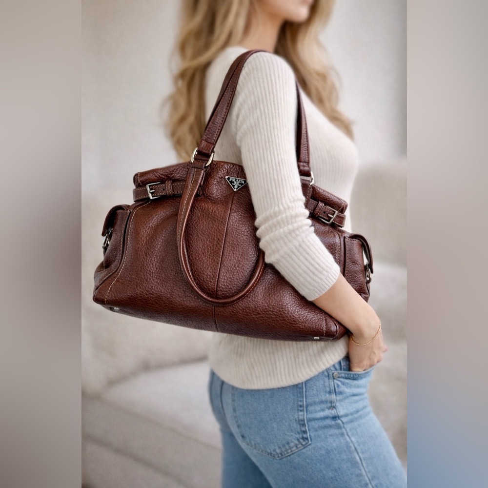 Gorgeous & Unique PRADA - Vitello Daino Buckle Tote Satchel w/authenticity cards - Picture 7 of 16